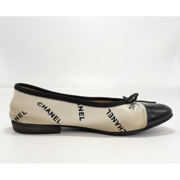 Chanel Ballet Flats White & Black Leather & Canvas Monogram Logo Y2K Sz 35 - Picture 9 of 15